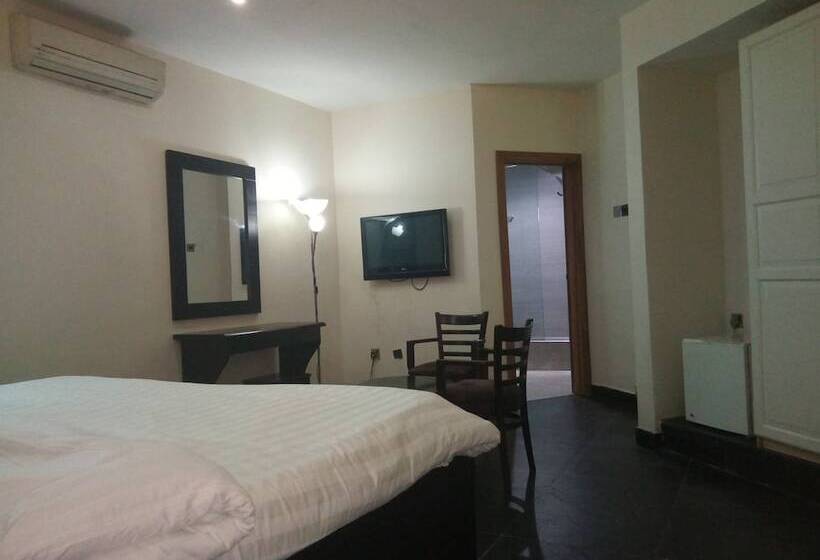 سوییت اجرایی, Eden Crest Hotel & Resort