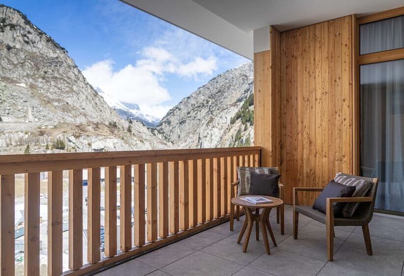Люкс 2 Спальни, Radisson Blu Hotel Reussen, Andermatt