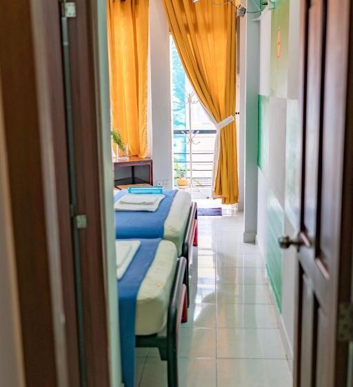 اتاق استاندارد سه نفره, My Home Guest House