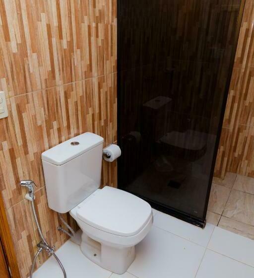 اتاق کلاسیک سه تخته, Class Apart