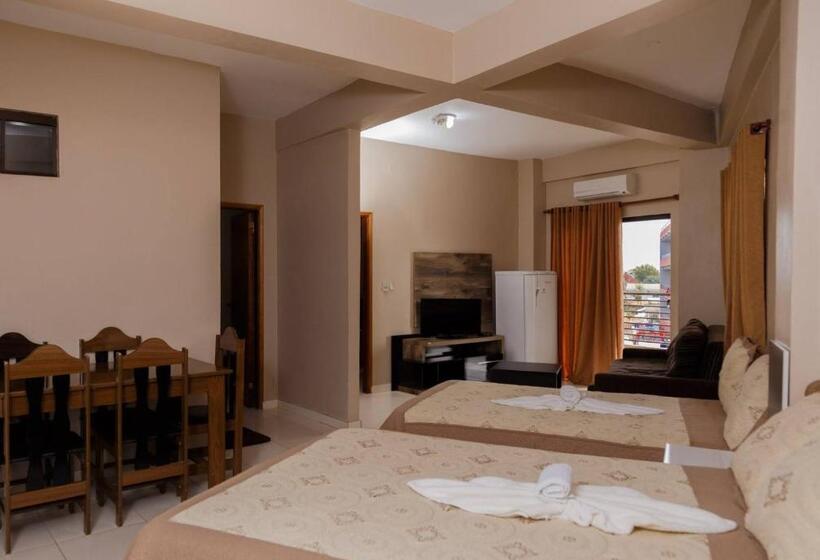 آپارتمان 3 خوابه, Class Apart