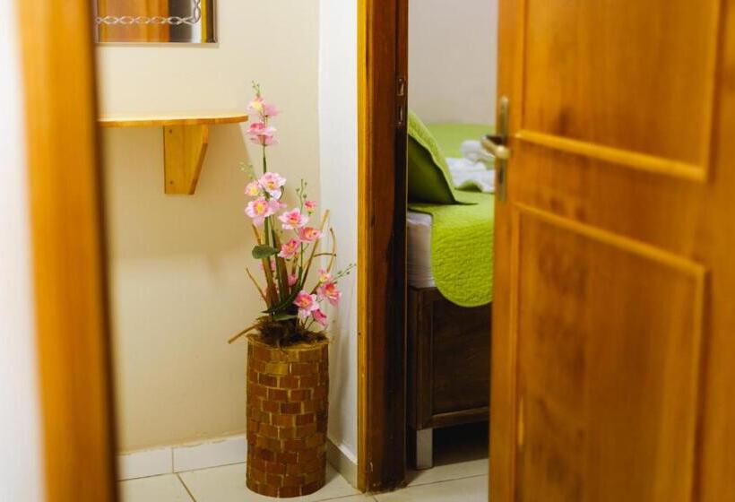 اتاق استاندارد سه تخته با بالکن, Class Apart