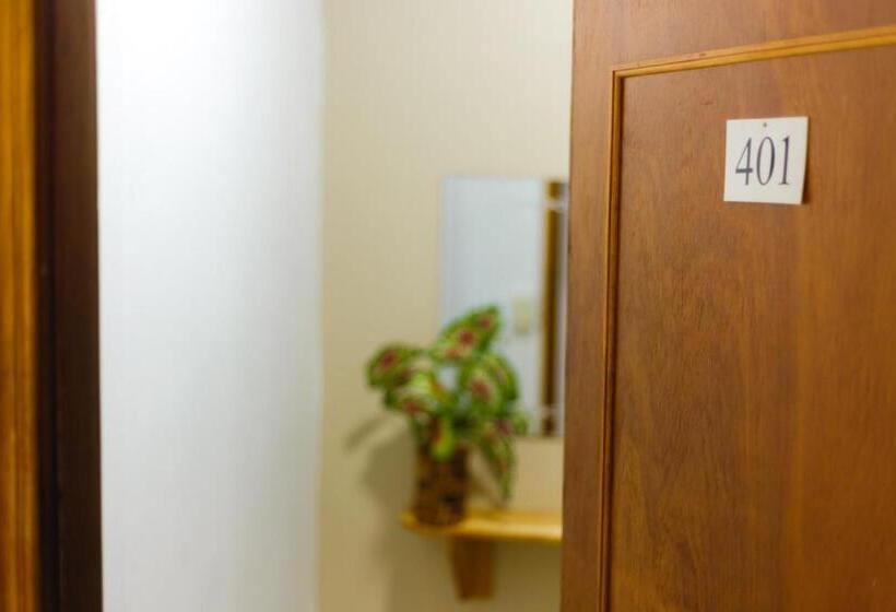 اتاق استاندارد سه تخته با بالکن, Class Apart