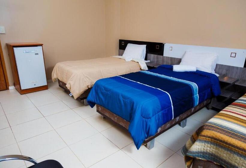 اتاق کلاسیک سه تخته, Class Apart