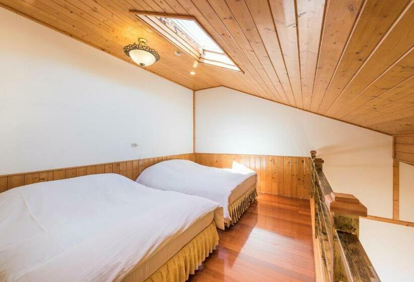 سوییت خانوادگی, Starvilla
