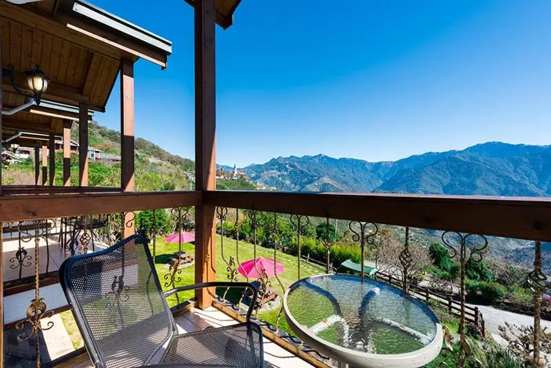 سوییت خانوادگی, Starvilla
