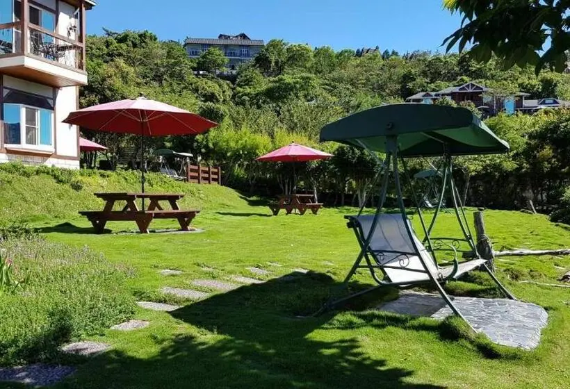 اتاق استاندارد با بالکن, Starvilla