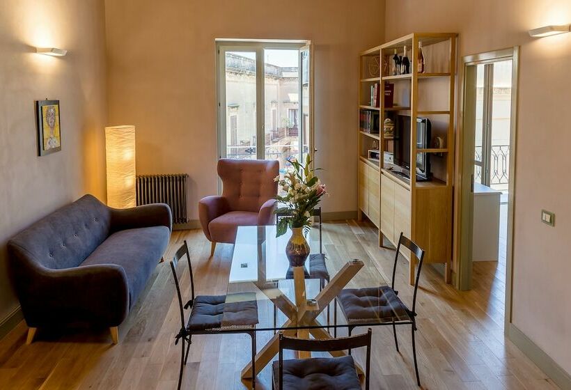 سوئیت راحتی, De Gregorio Suites