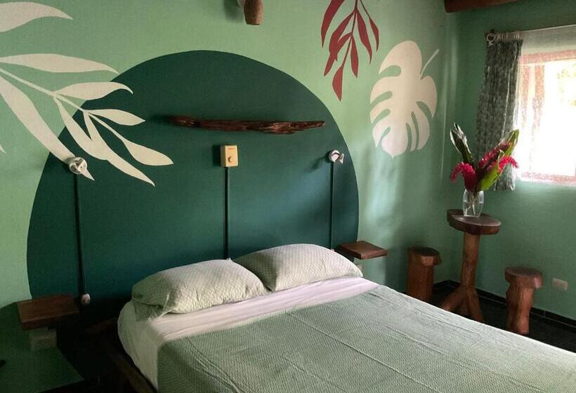 스탠다드 룸, Entre Dos Aguas