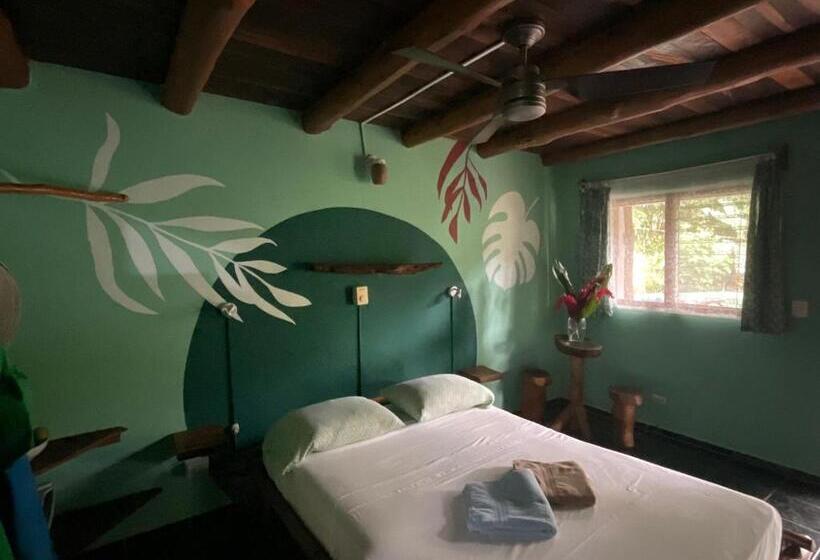 이코노미 룸, Entre Dos Aguas