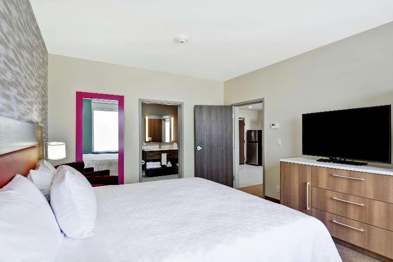 스위트 킹사이즈 침대, Home2 Suites By Hilton Bedford Dfw West, Tx
