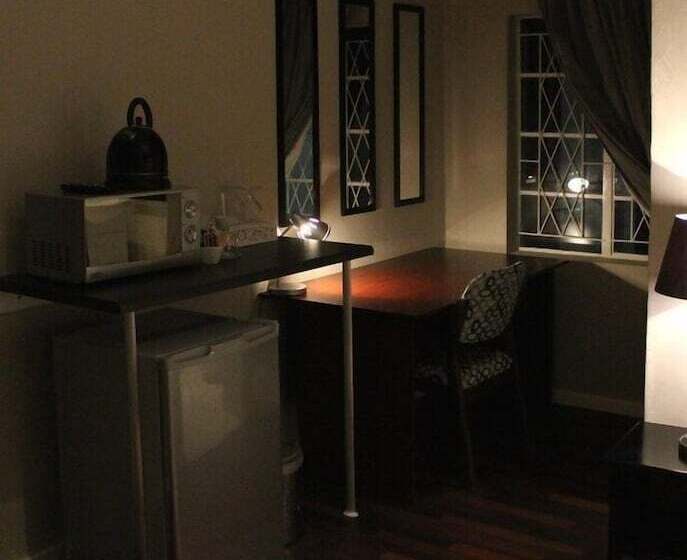 اتاق راحتی, Tranquil House B&b 10 Berry St