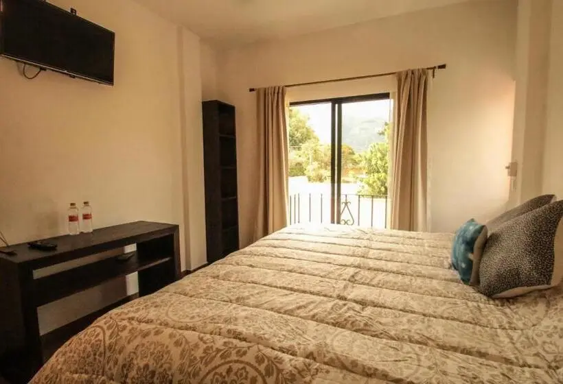 اتاق استاندارد با بالکن, Posada Hacienda Real