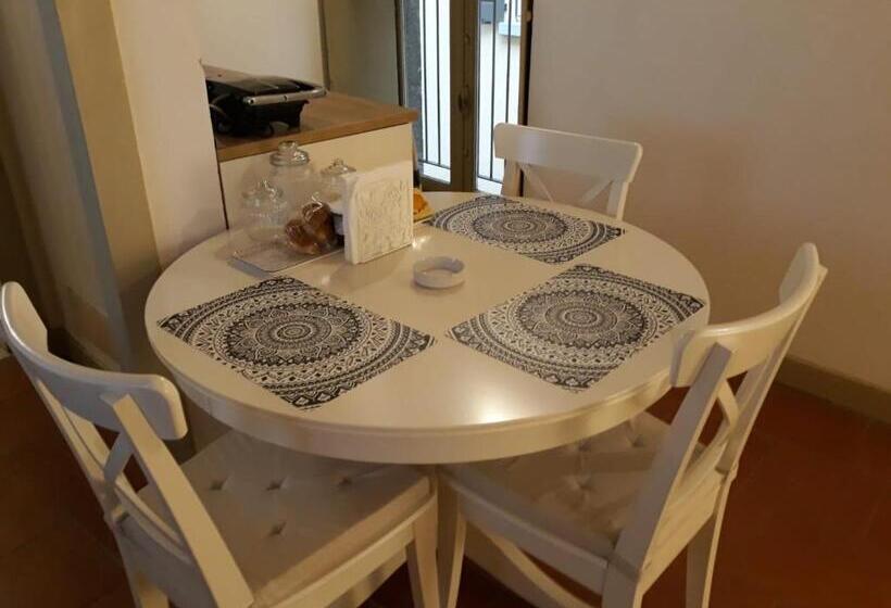 标准内部工作室, Charme Rooms Villa Moroni