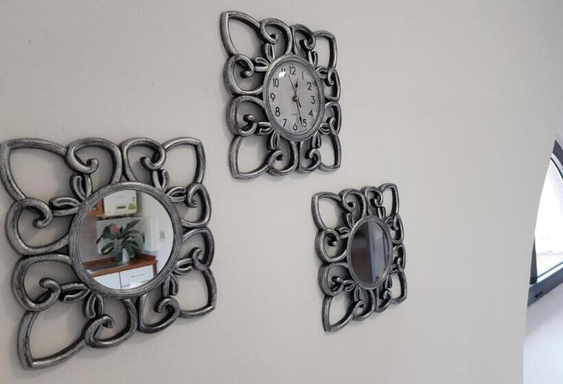 带1个卧室的顶楼公寓, Charme Rooms Villa Moroni