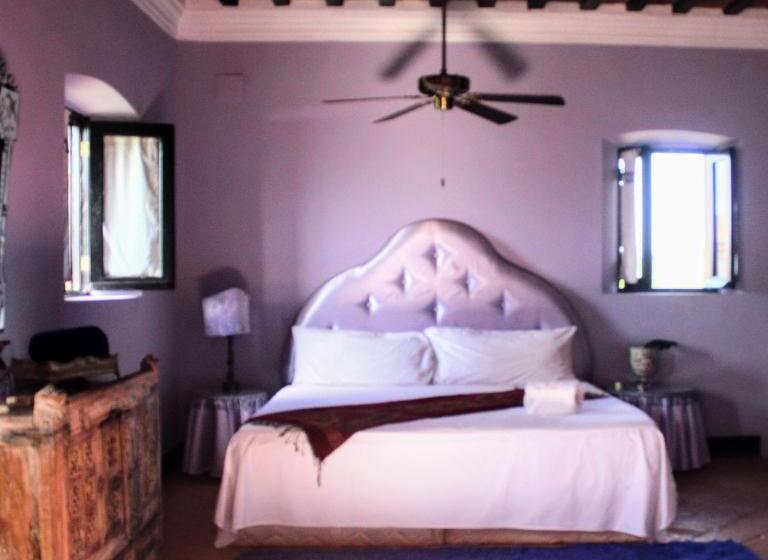 اتاق استاندارد, El Castillo