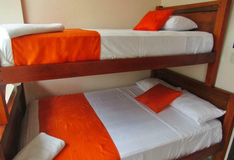 Aile Odası, Hosteria B Y B