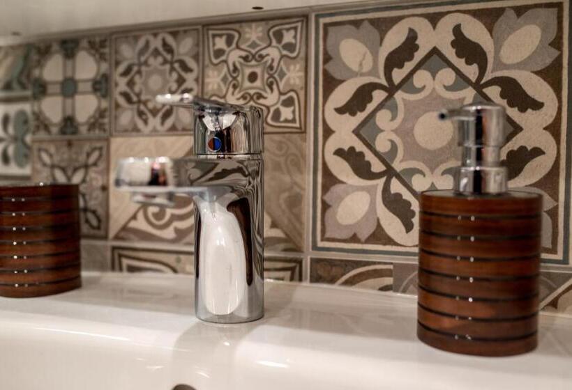 디럭스 룸, Villa Em