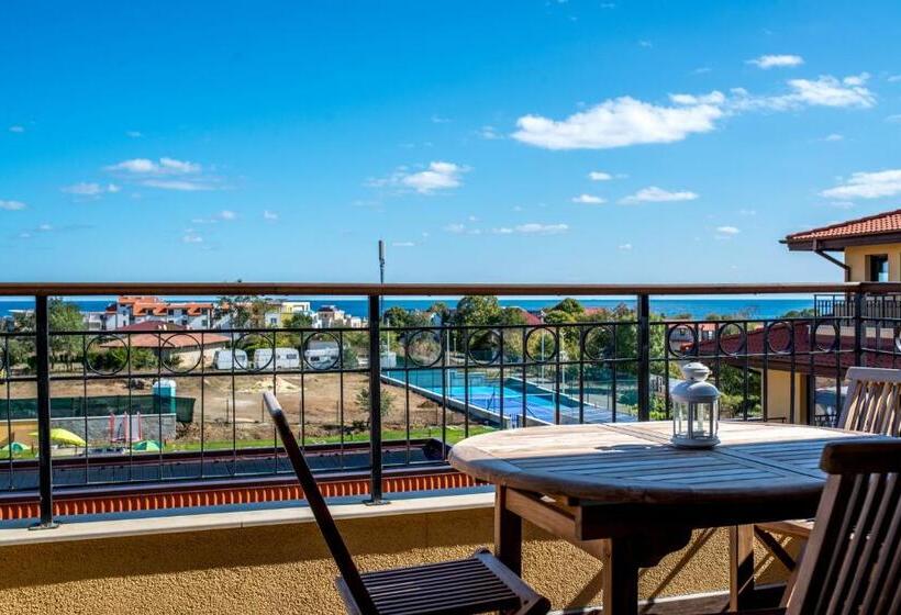 Студия Стандарт Вид на Море, Villa Em