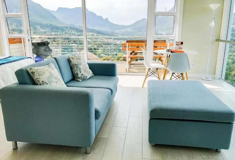 Deluxe Suite Sea View, Mount Bay