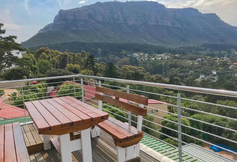 جناح ديلوكس, Mount Bay