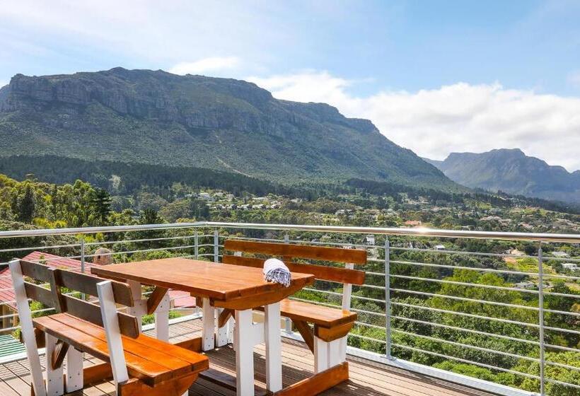 جناح ديلوكس, Mount Bay