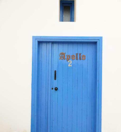 디럭스 룸, Lithos Studios