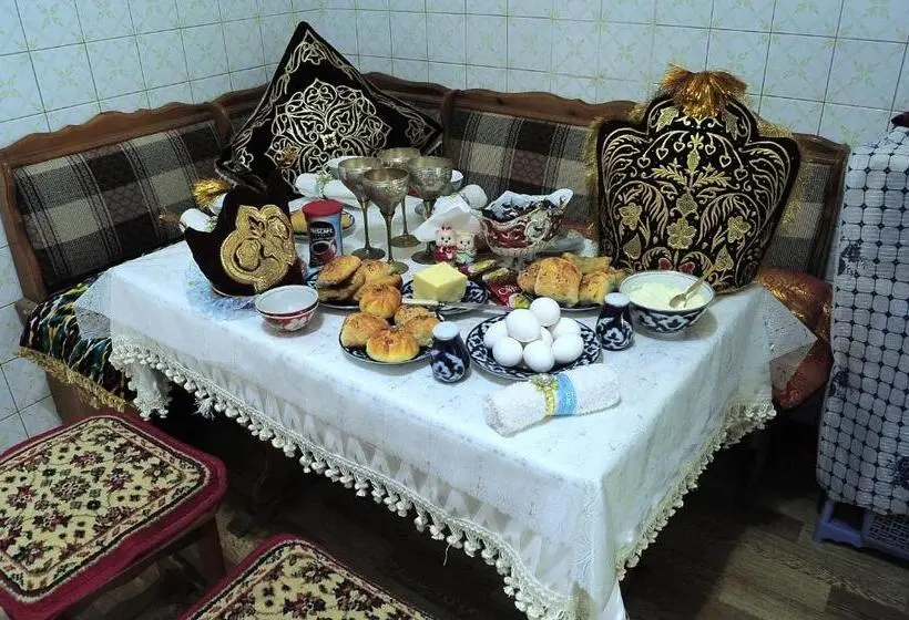 اتاق استاندارد سه نفره, Khan Rooms