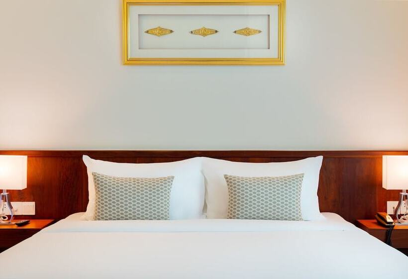 اتاق کلاب, Blanc Smith Residence