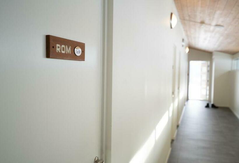 Номер Economy, Dombåstun Motel