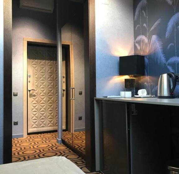 Economy Szoba, Artapart Vozdvigenka