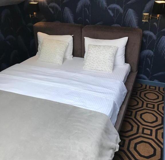 Economy Szoba, Artapart Vozdvigenka