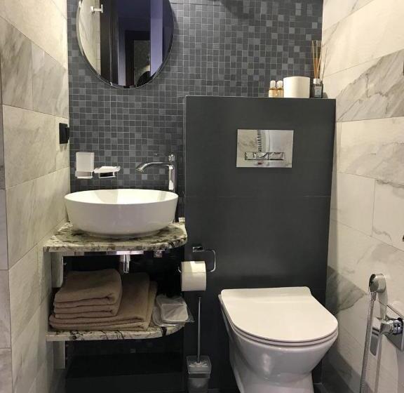 Economy Szoba, Artapart Vozdvigenka