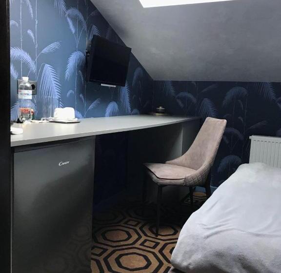 Economy Szoba, Artapart Vozdvigenka