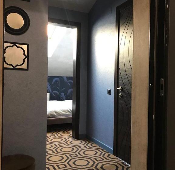 Economy Szoba, Artapart Vozdvigenka