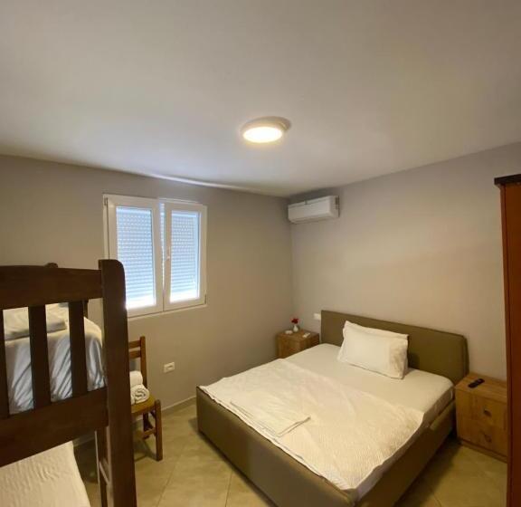 آپارتمان 1 خوابه با چشم‌انداز باغ, Akropoli