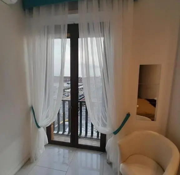 اتاق لوکس با وان آب گرم, Trinity Luxury Resort By Babylon Stay
