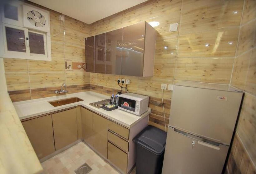 プレジデントスイートルーム, Golden Night