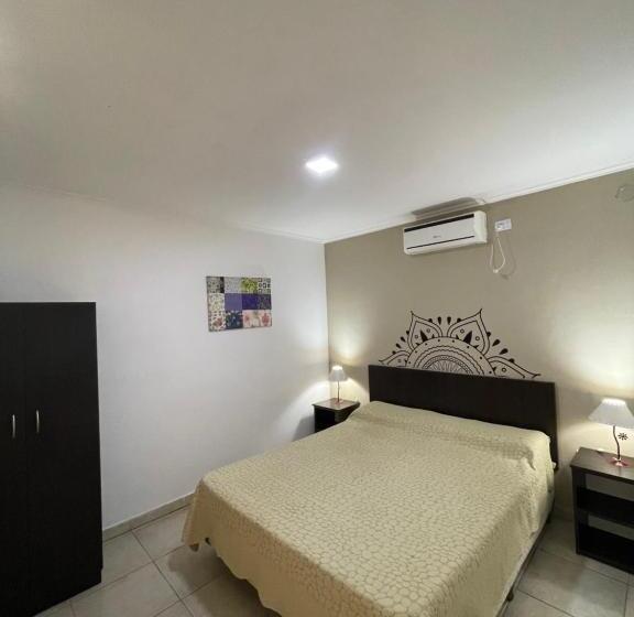 Апартаменты 1 Спальня, Ayres De Chajari