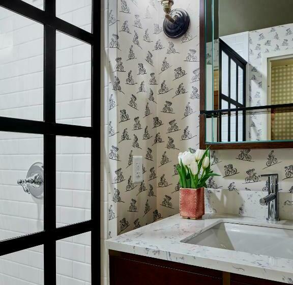 스탠다드 룸 킹사이즈 침대, Graduate By Hilton Bloomington