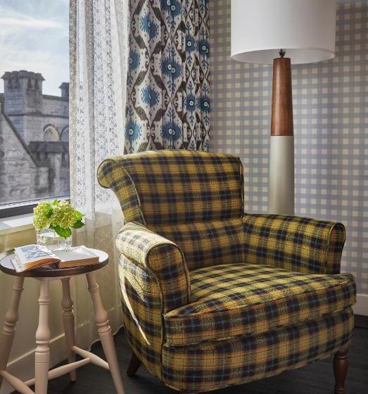 带皇后床的套间, Graduate By Hilton Bloomington