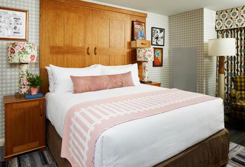 Camera Standard Letto King Accessibile ai persone con mobilità ridotta, Graduate By Hilton Bloomington