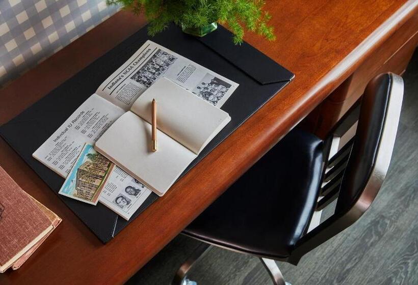 장애인을 위한 스위트, Graduate By Hilton Bloomington