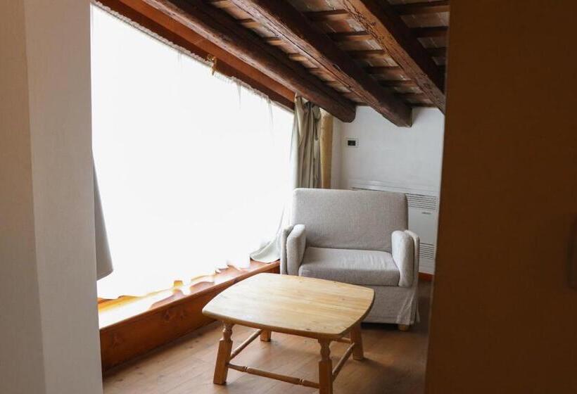 غرفة قياسية ثلاثية, Agriturismo La Bella