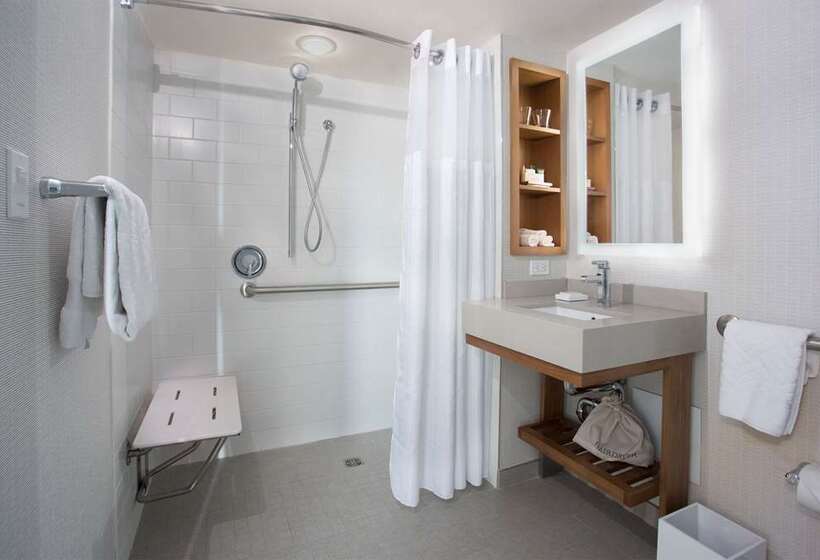 اتاق استاندارد, Hilton Guadalajara Midtown