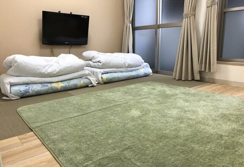 غرفة عائلية, Mirai