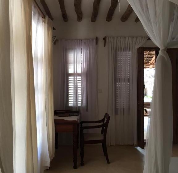 اتاق استاندارد با تخت بزرگ, Mangrove House