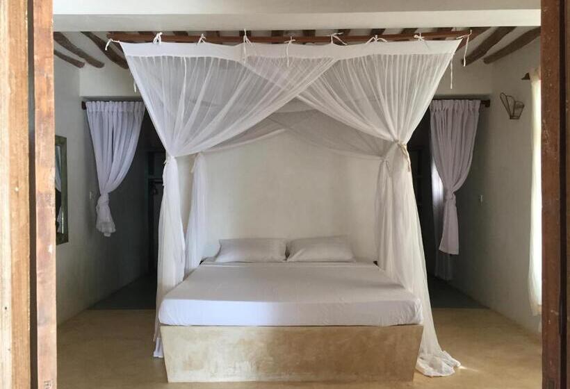 ویلای 1 خوابه, Mangrove House