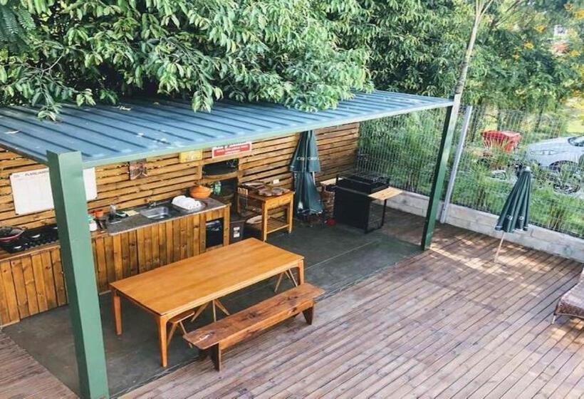 סטודיו סופריור, Pousada Ondas De Floripa