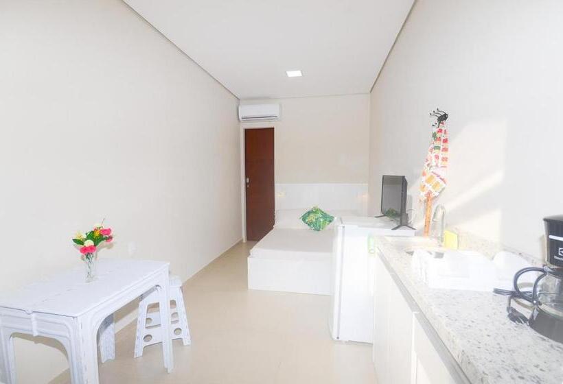 סטודיו סופריור, Pousada Ondas De Floripa